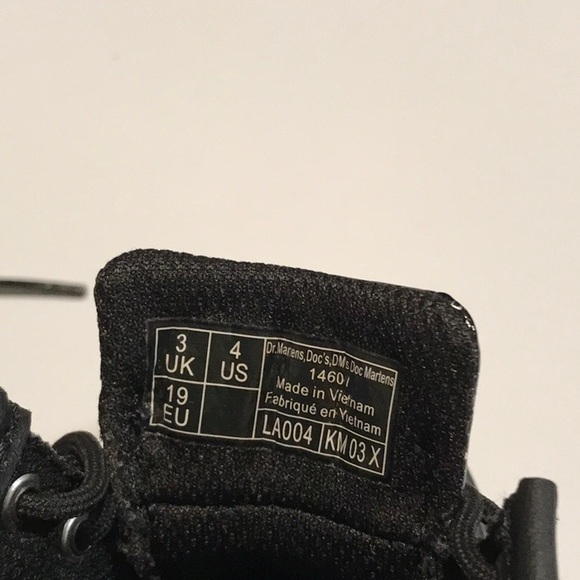 New Toddler Dr Martens black sparkle combat boots - size 4 - Picture 8 of 8